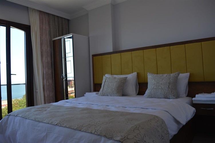 Fera Life Suit Apart