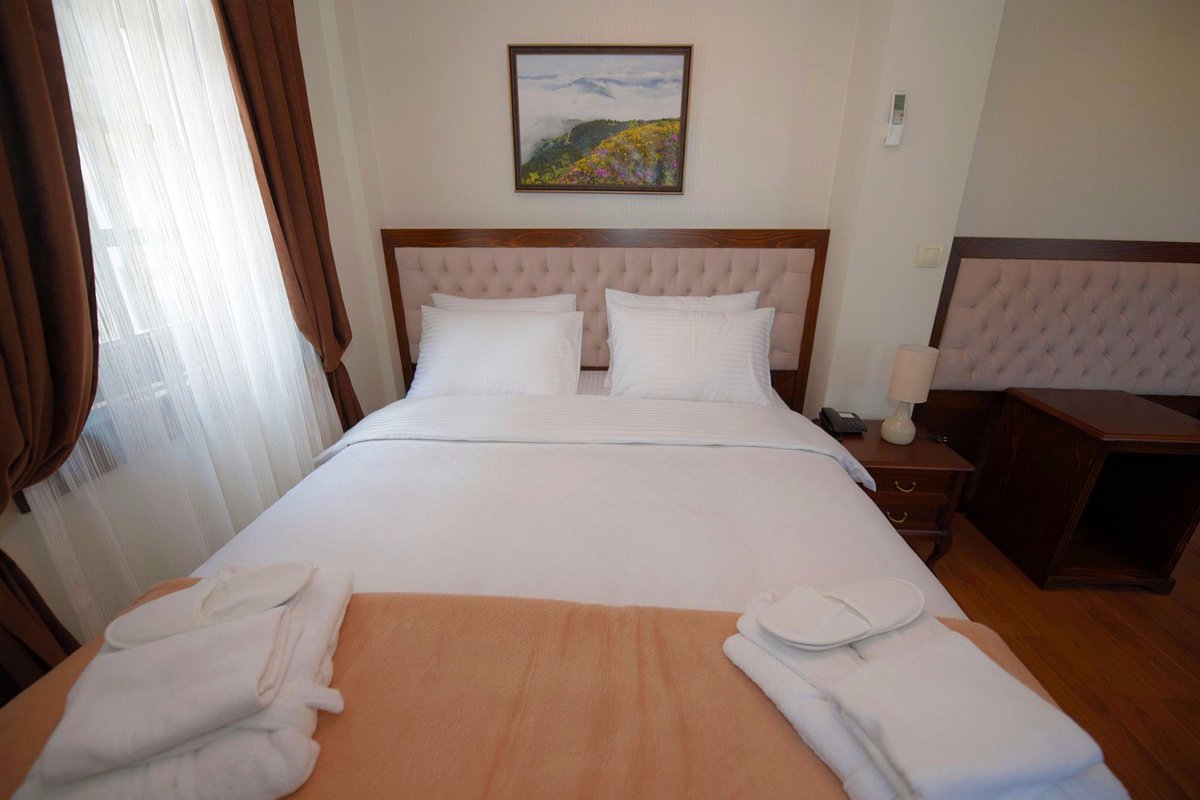 Zağnospaşa Konakları