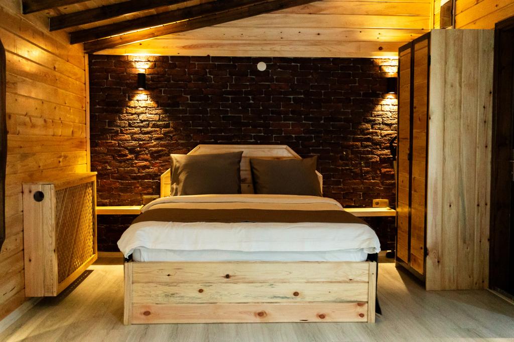 Abant Zümrüt Dağevi