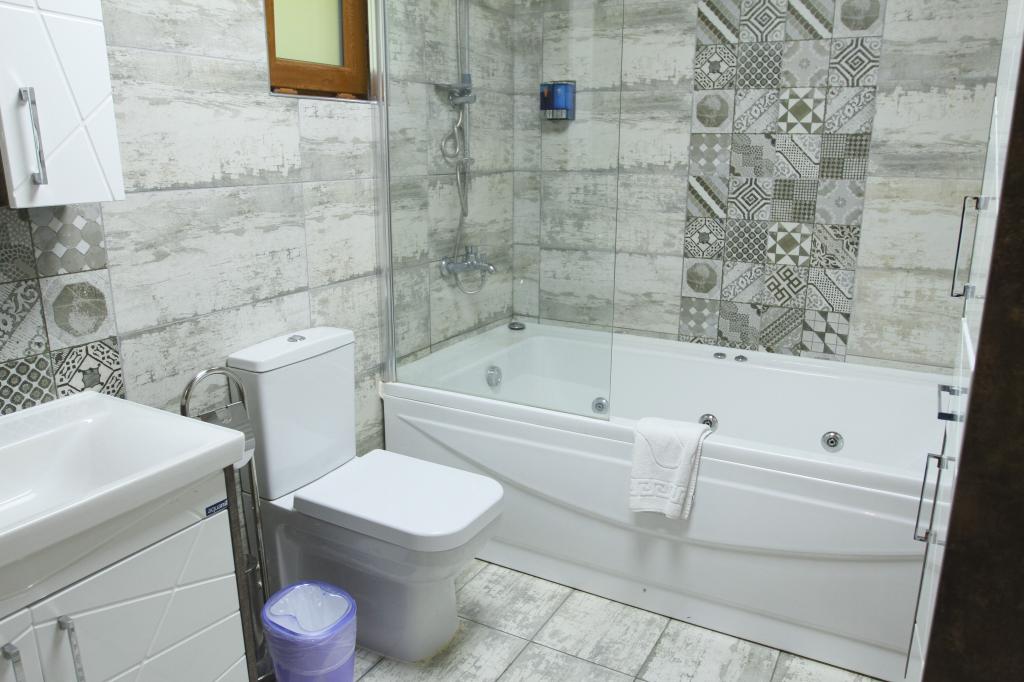 Abant Bahçeli Köşk