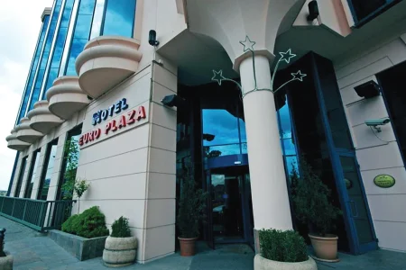 Euro Plaza Hotel