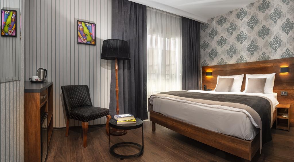 Hotel Bossuite Business