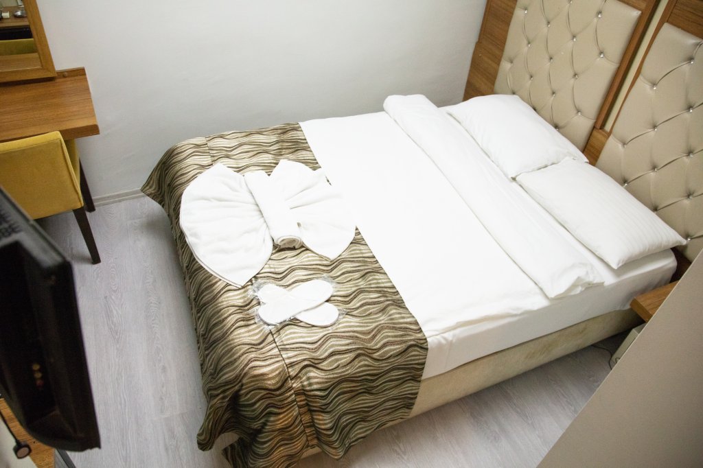 Şirin Hotel Kadıköy