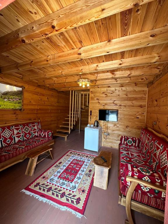 Teona Çağlayan Bungalov