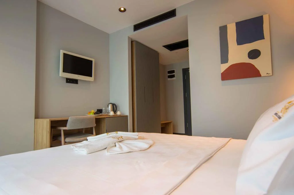 Sherlock Homes Hotels