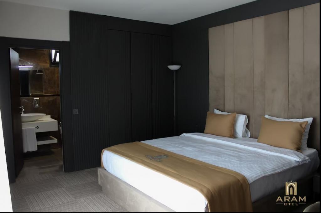 Aram Otel