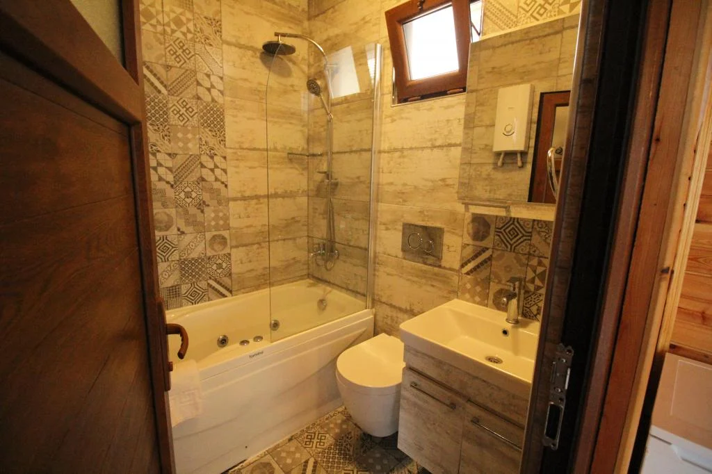 Abant Bahçeli Köşk