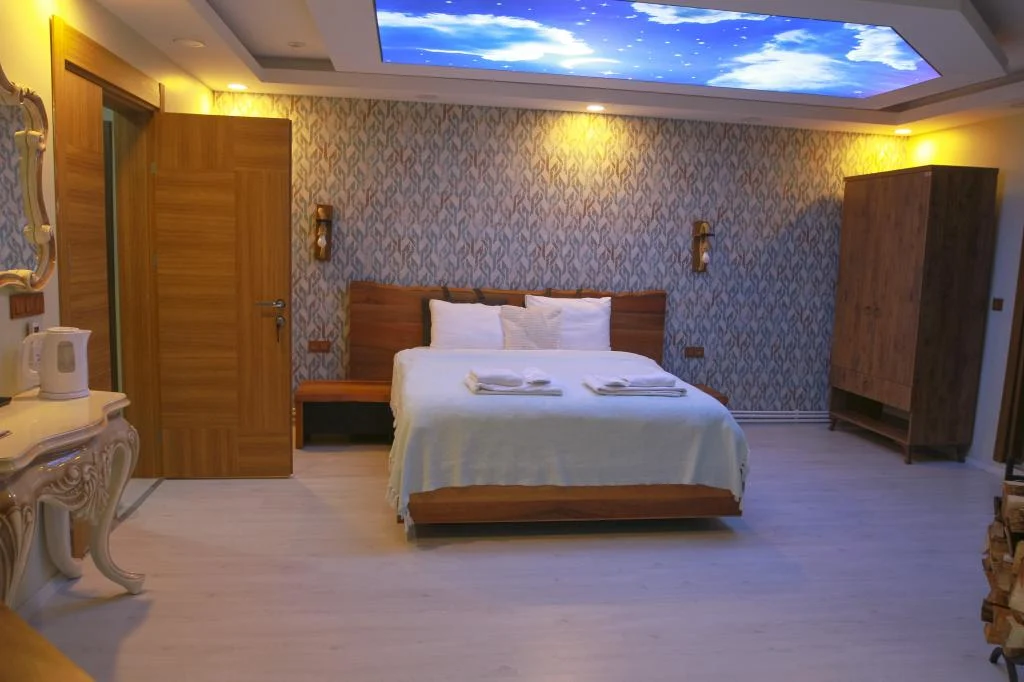 Abant Bahçeli Köşk