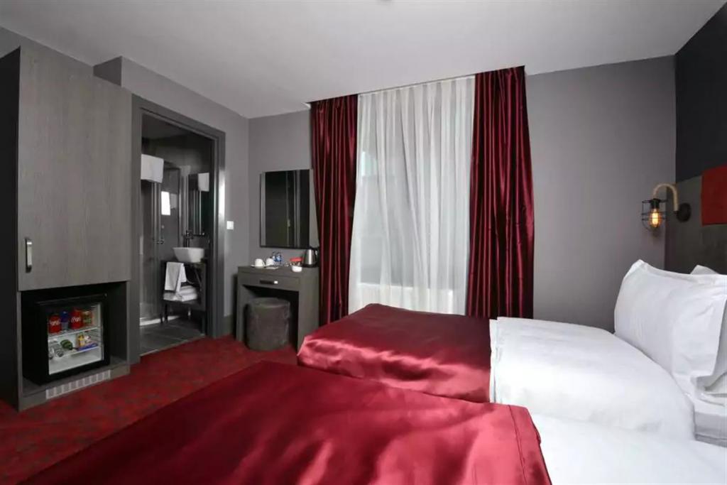 A11 Hotel Cadde