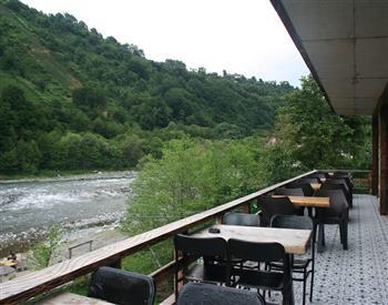 Livadi Hotel&Rafting