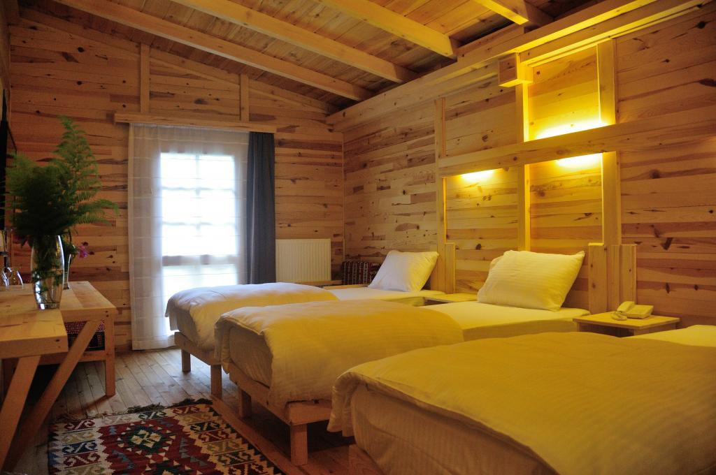 Ahşap Loya Otel