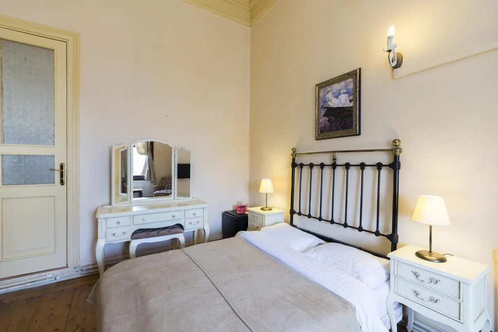 Anastasia Meziki Hotel