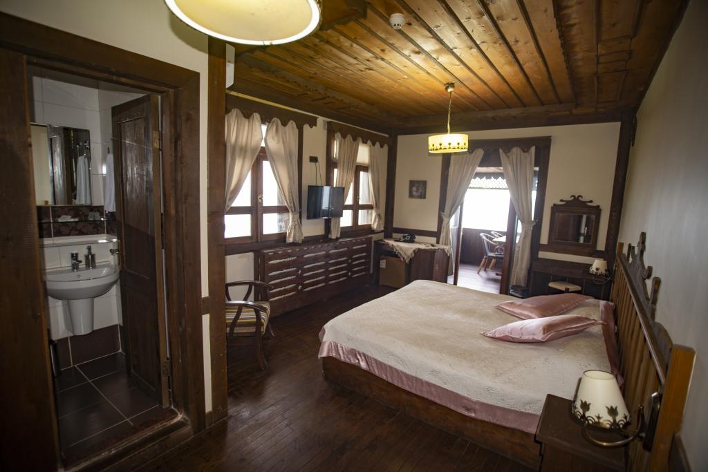 Zümrüd-ü Anka Otel