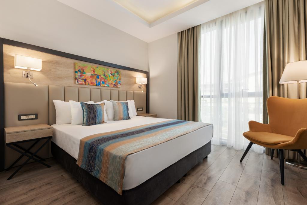 Ramada Encore by Wyndham Istanbul Basın Express