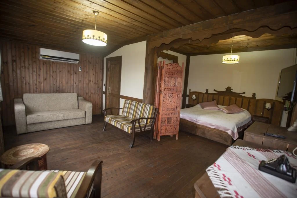 Zümrüd-ü Anka Otel