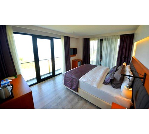 Ramada Hotel Piraziz