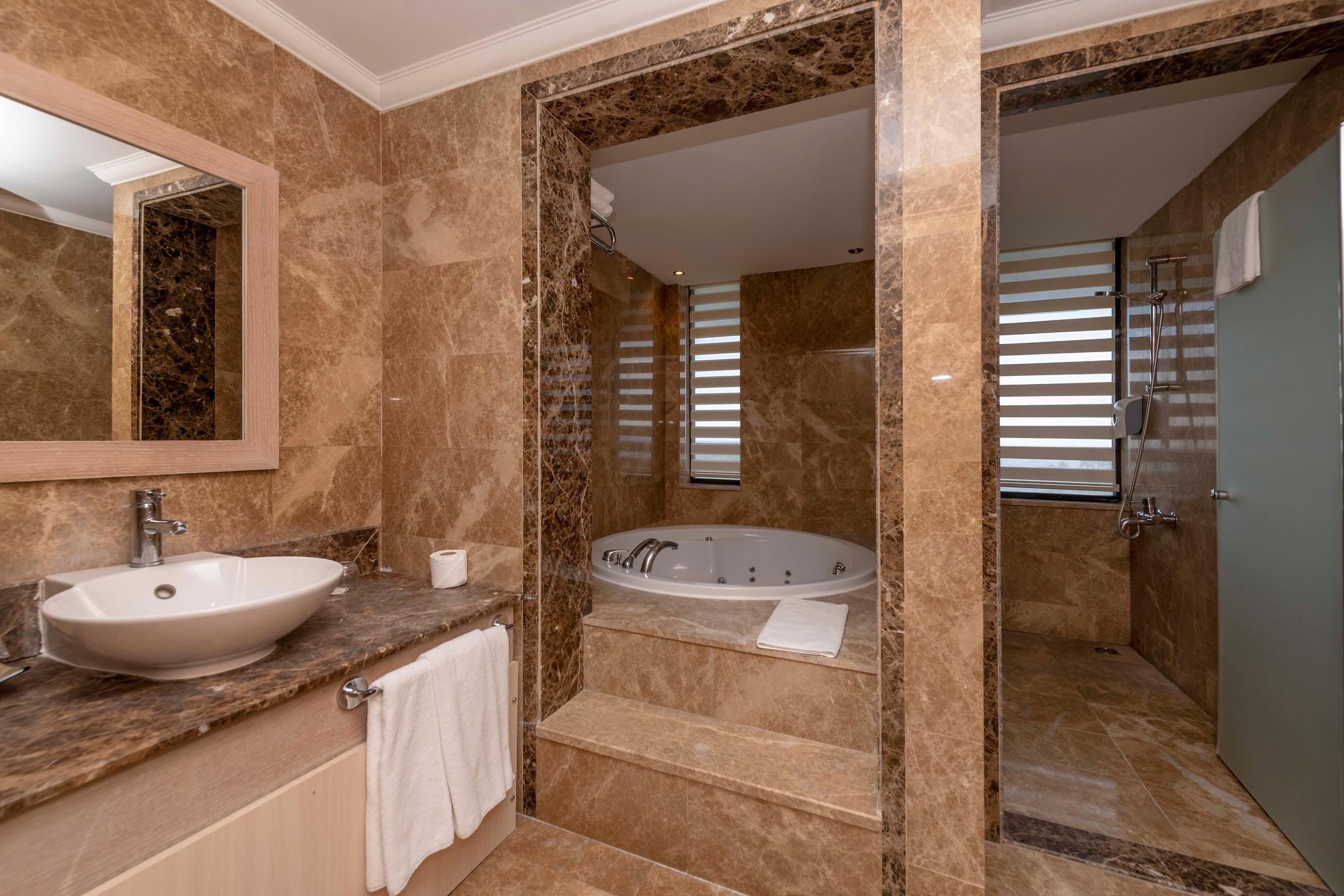 Amara Luxury Resort & Villas