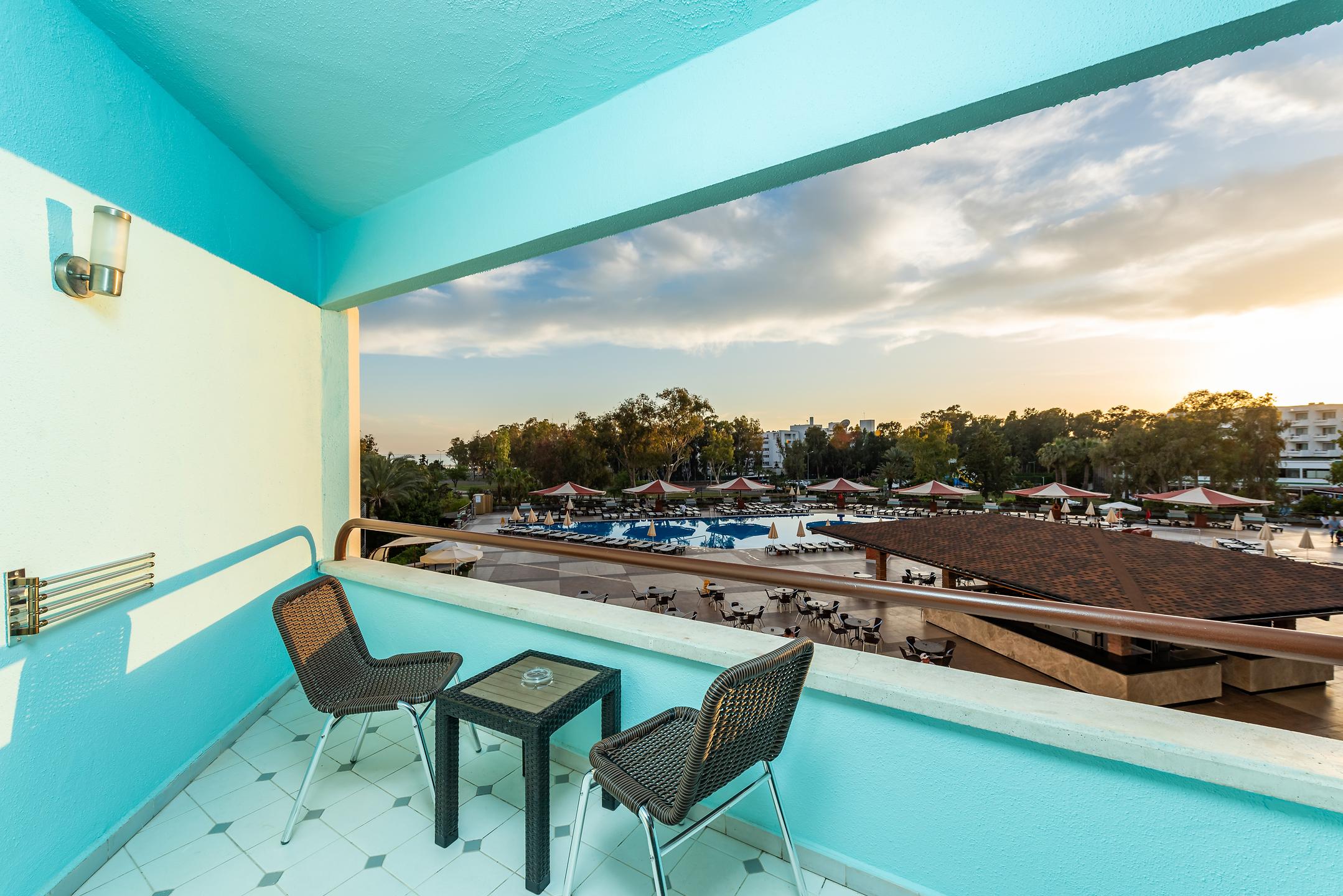 Aska Side Grand Prestige