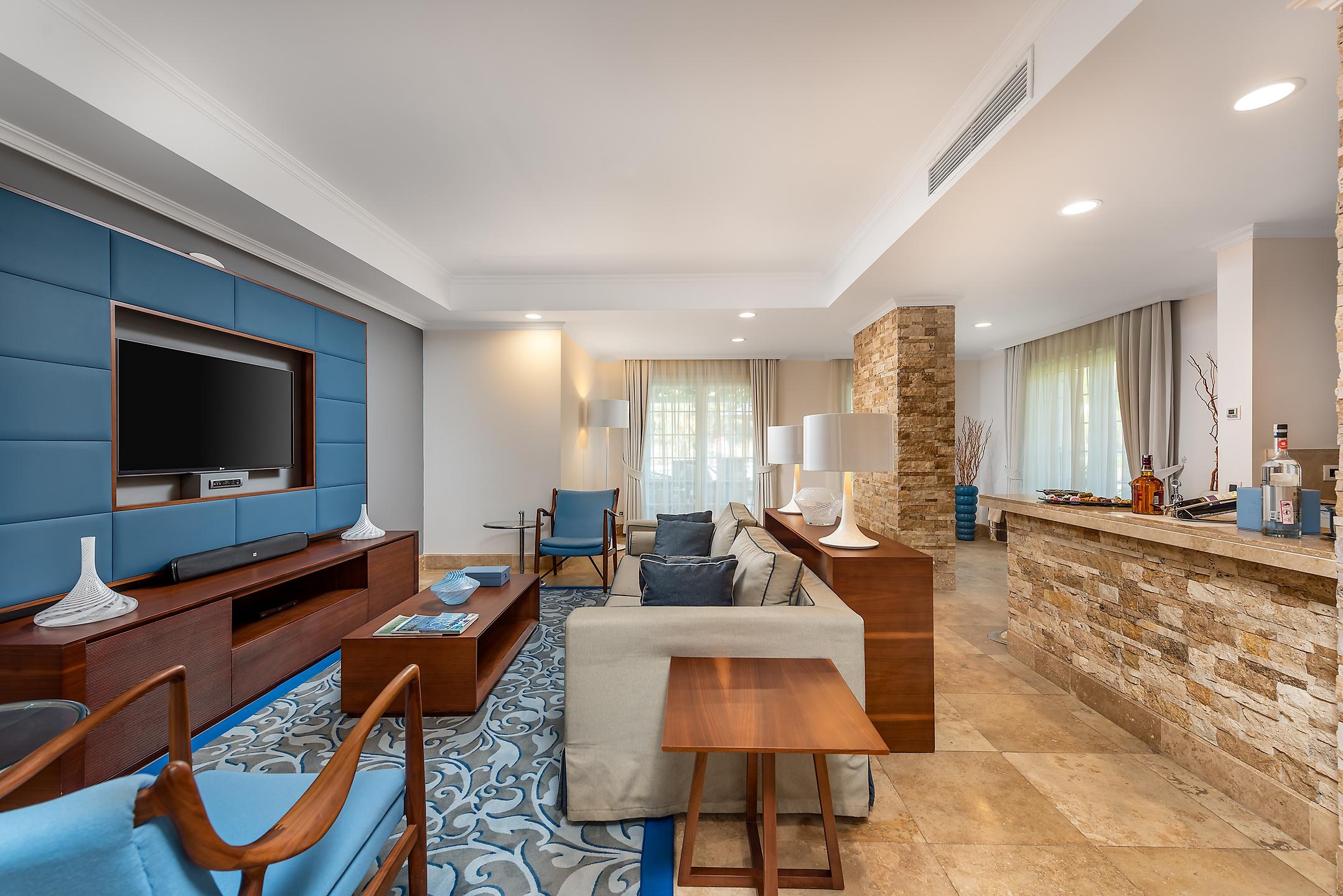 Azure Villas By Cornelia