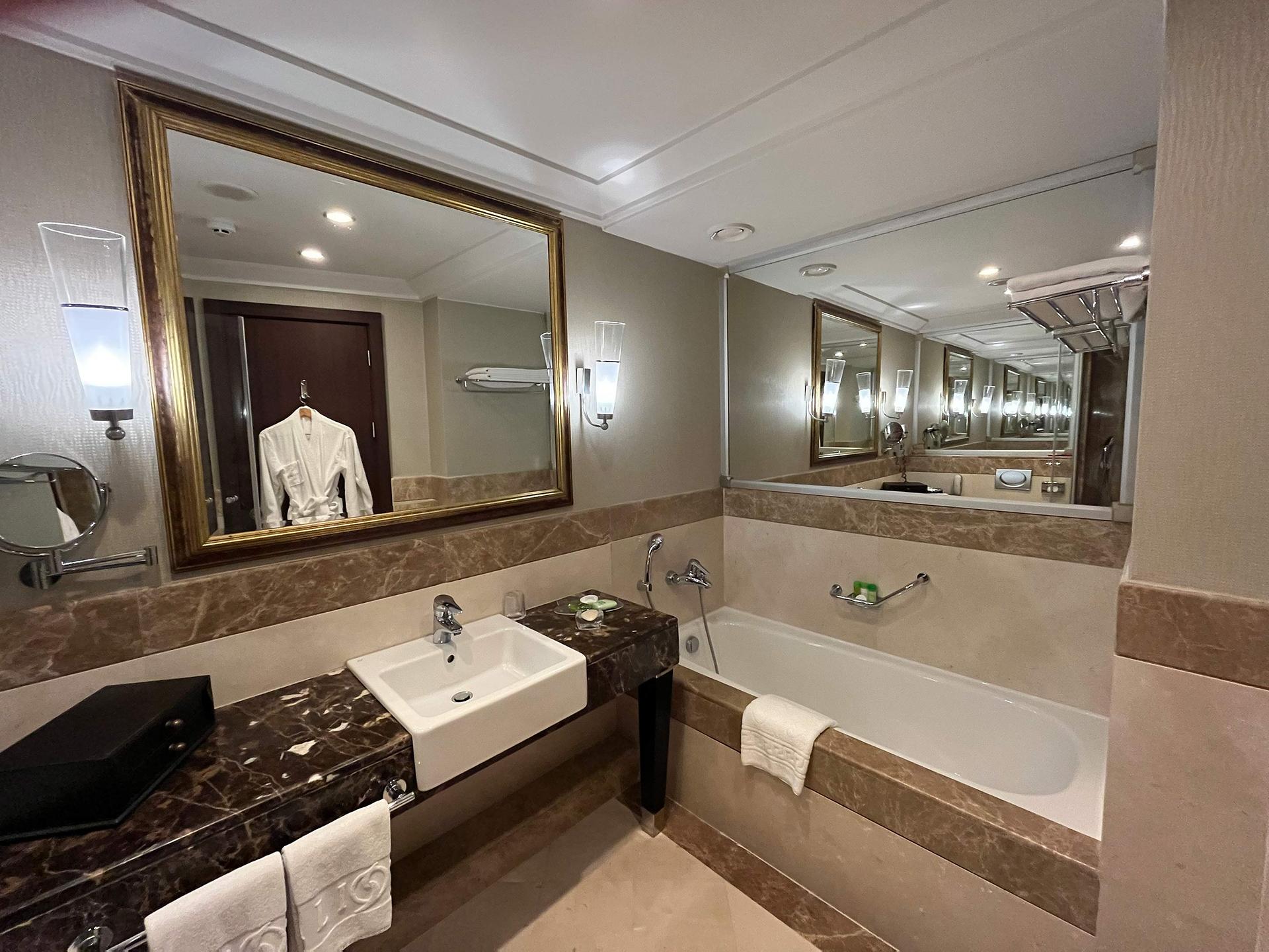 Calista Luxury Resort