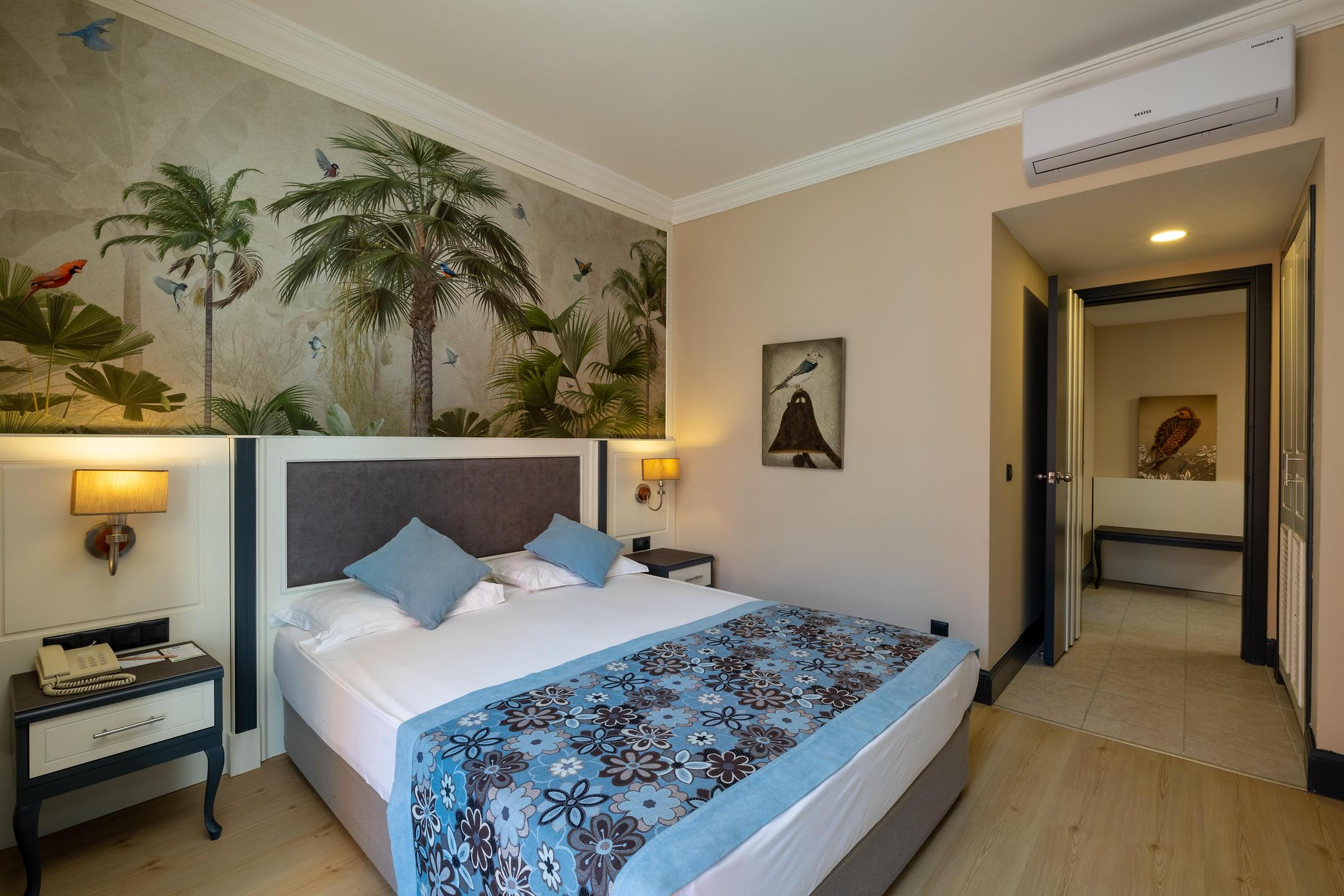 Crystal Paraiso Verde Resort