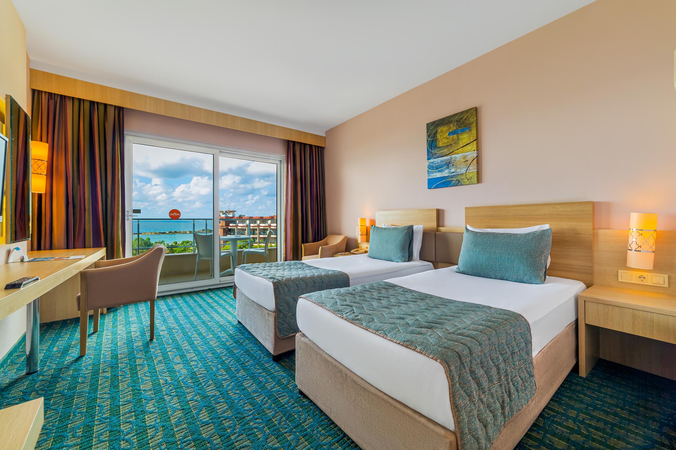 Justiniano Park Conti