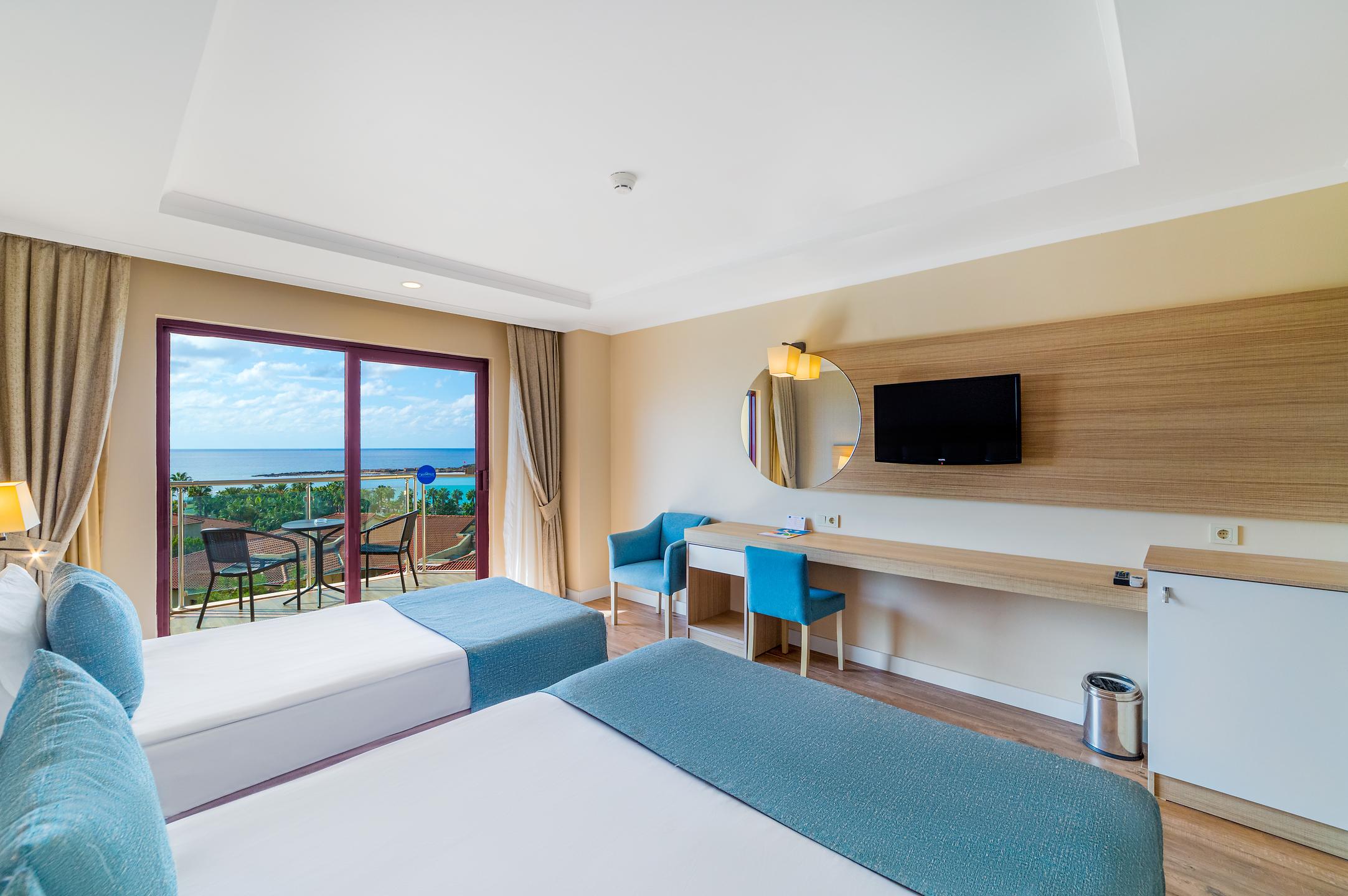 Justiniano Park Conti