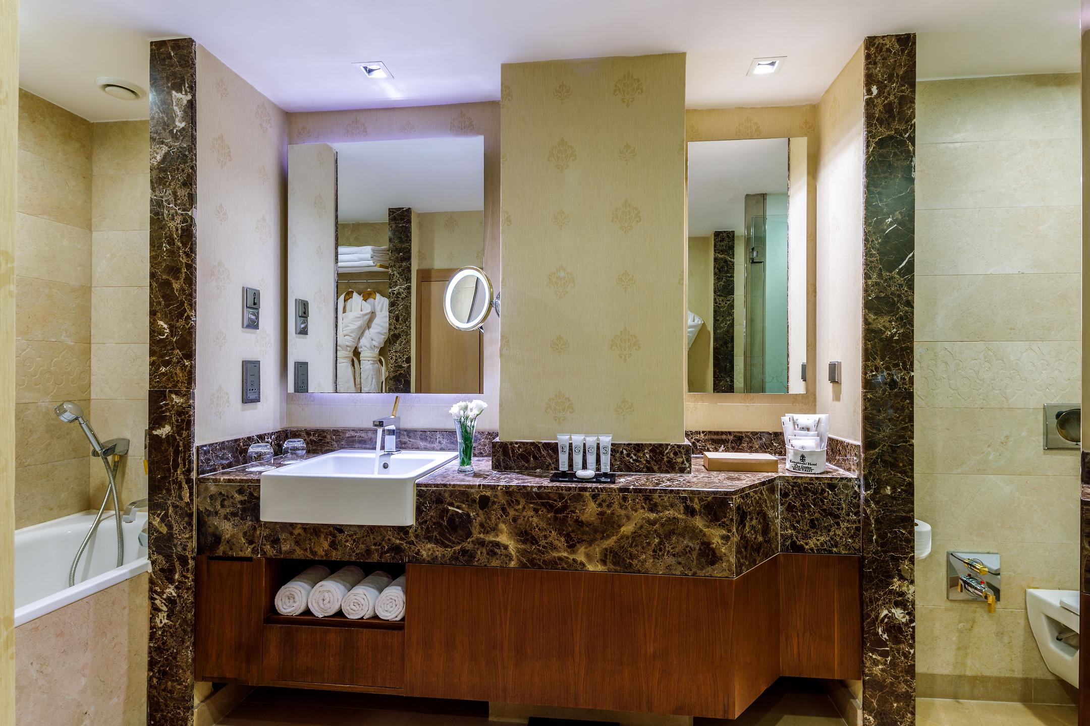 Kempinski Hotel The Dome