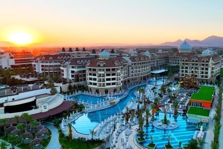 Kirman Belazur Resort & Spa