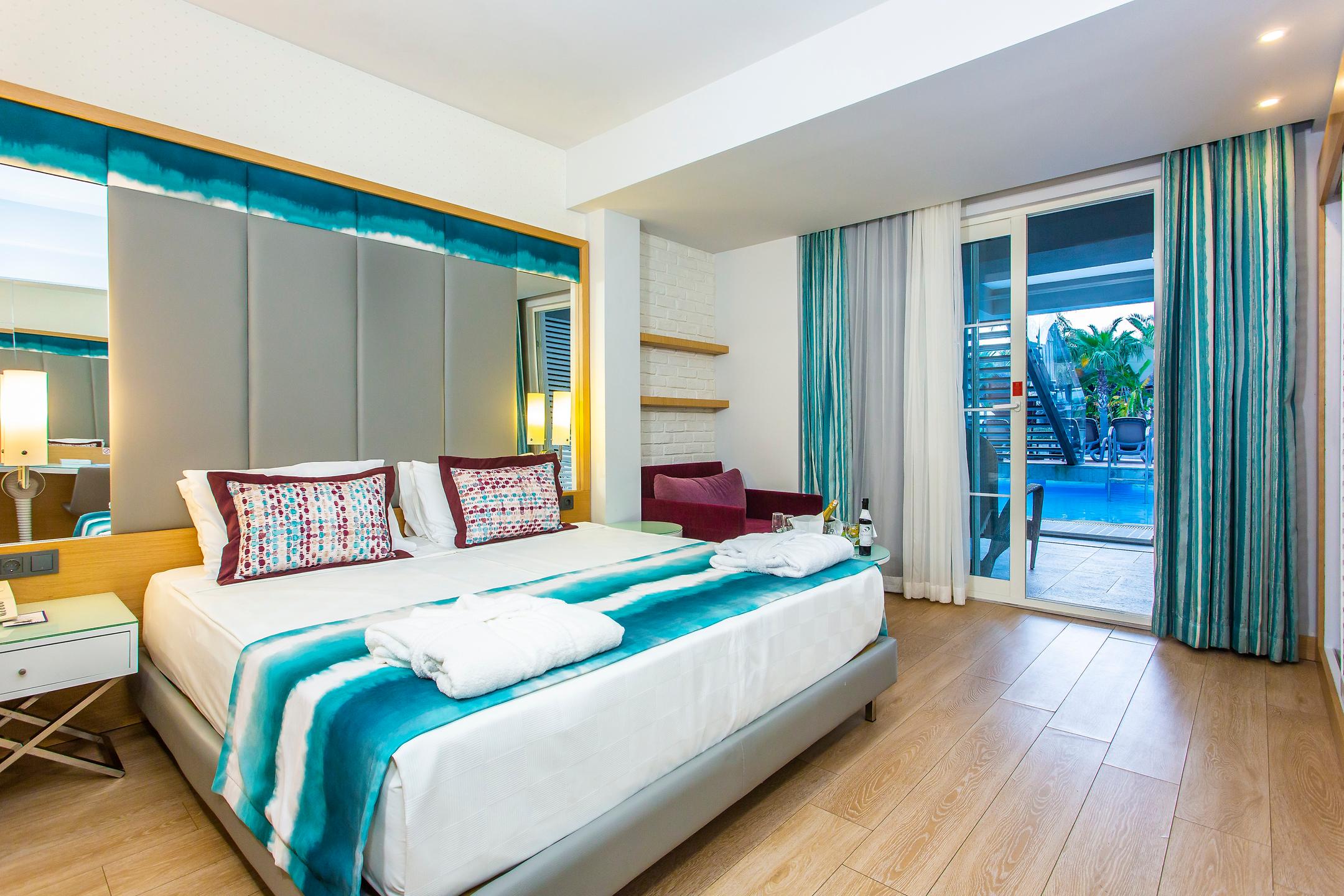 Long Beach Resort Hotel & Spa Deluxe