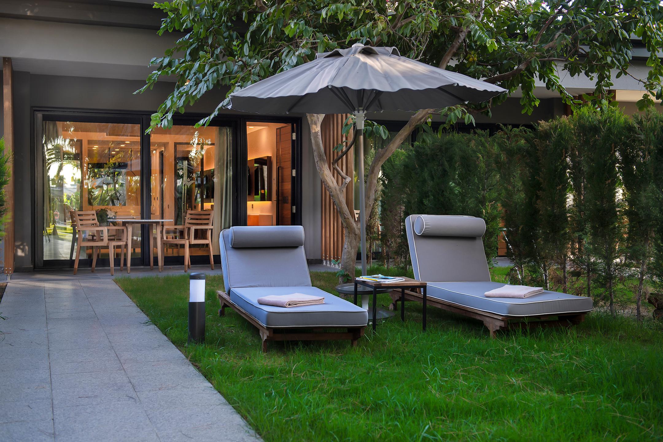 Miramare Beach Hotel