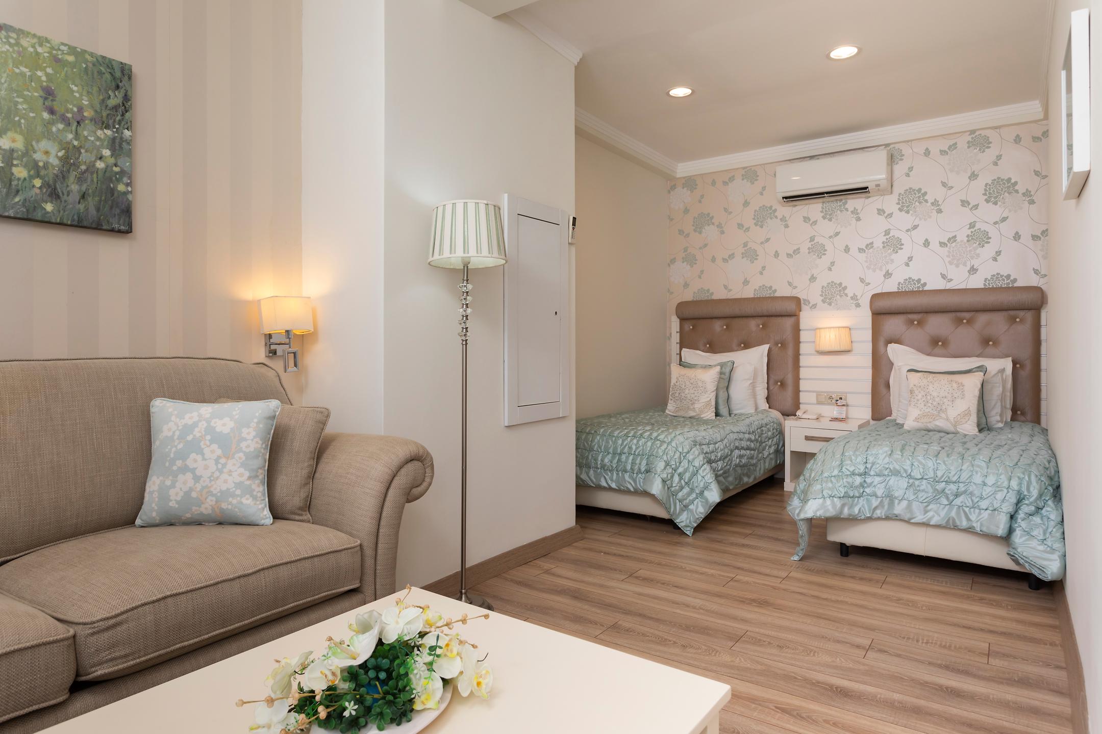 Orange County Kemer – Adult Only