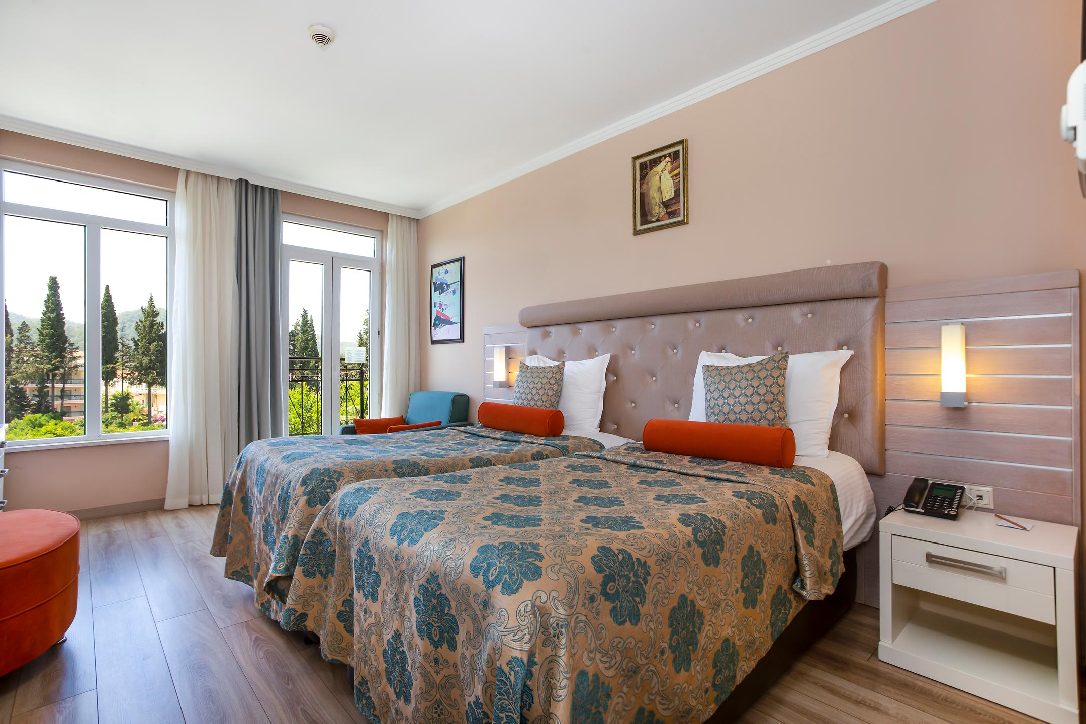 Orange County Kemer – Adult Only