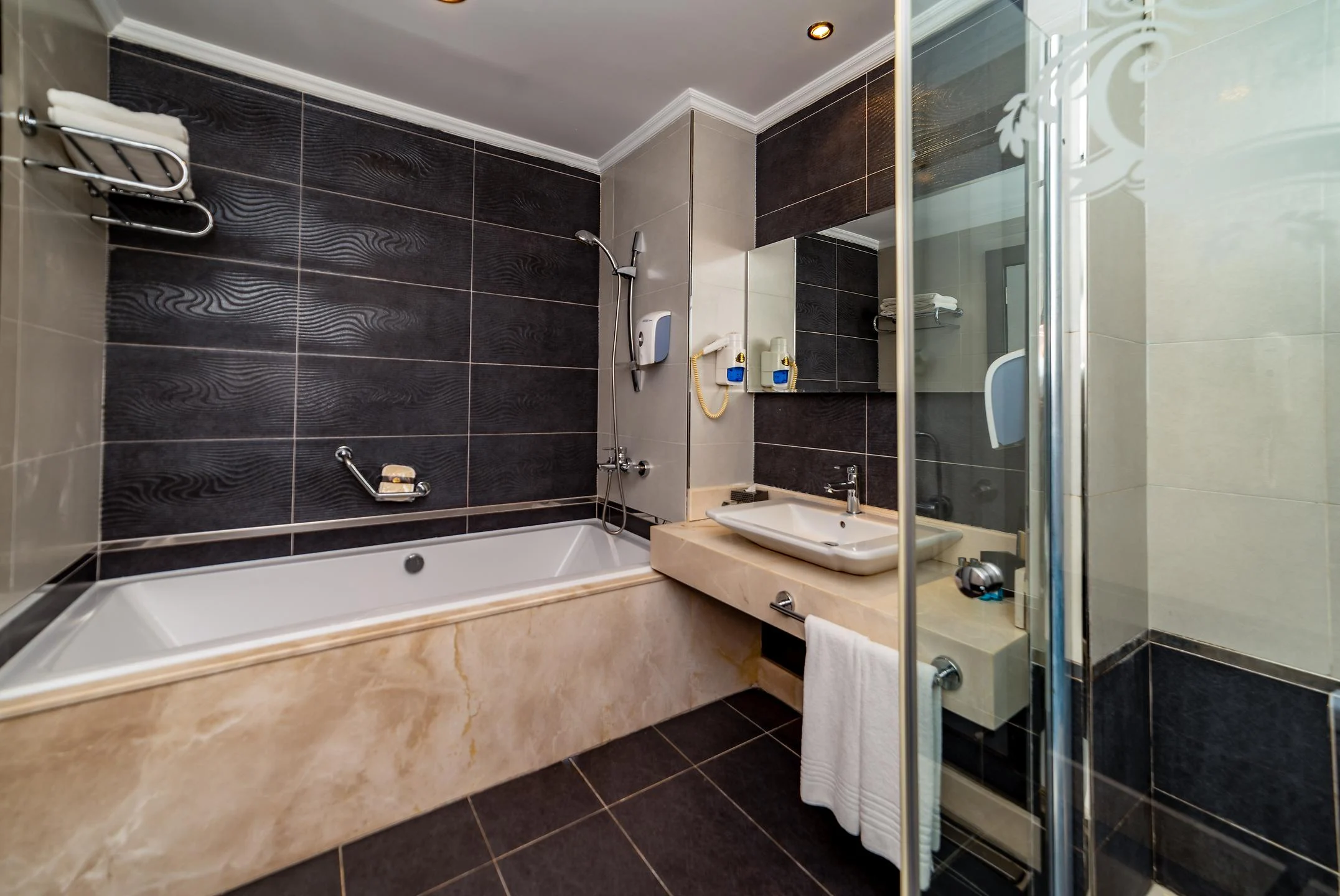 Amara Luxury Resort & Villas