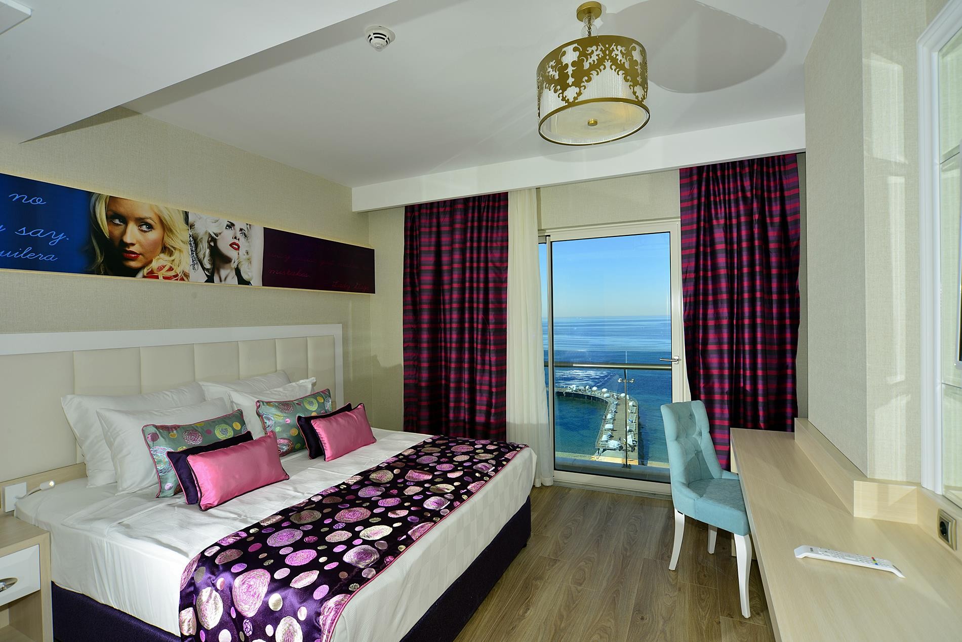 Azura Deluxe Resort & Spa