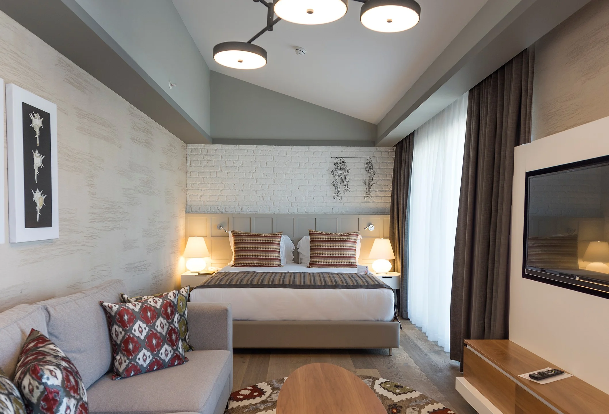 Acanthus & Cennet Barut Collection