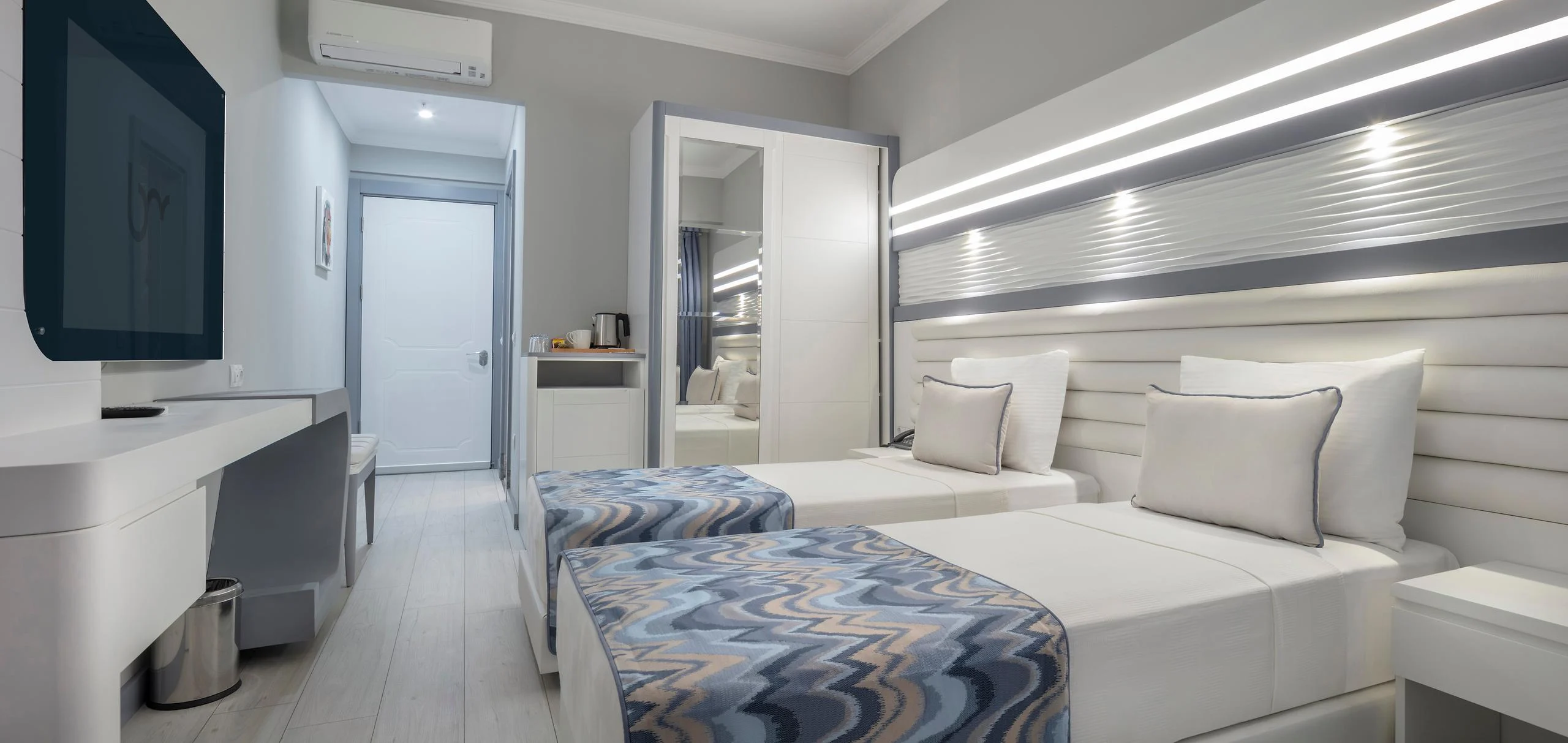 Blue Marlin Deluxe Spa & Resort