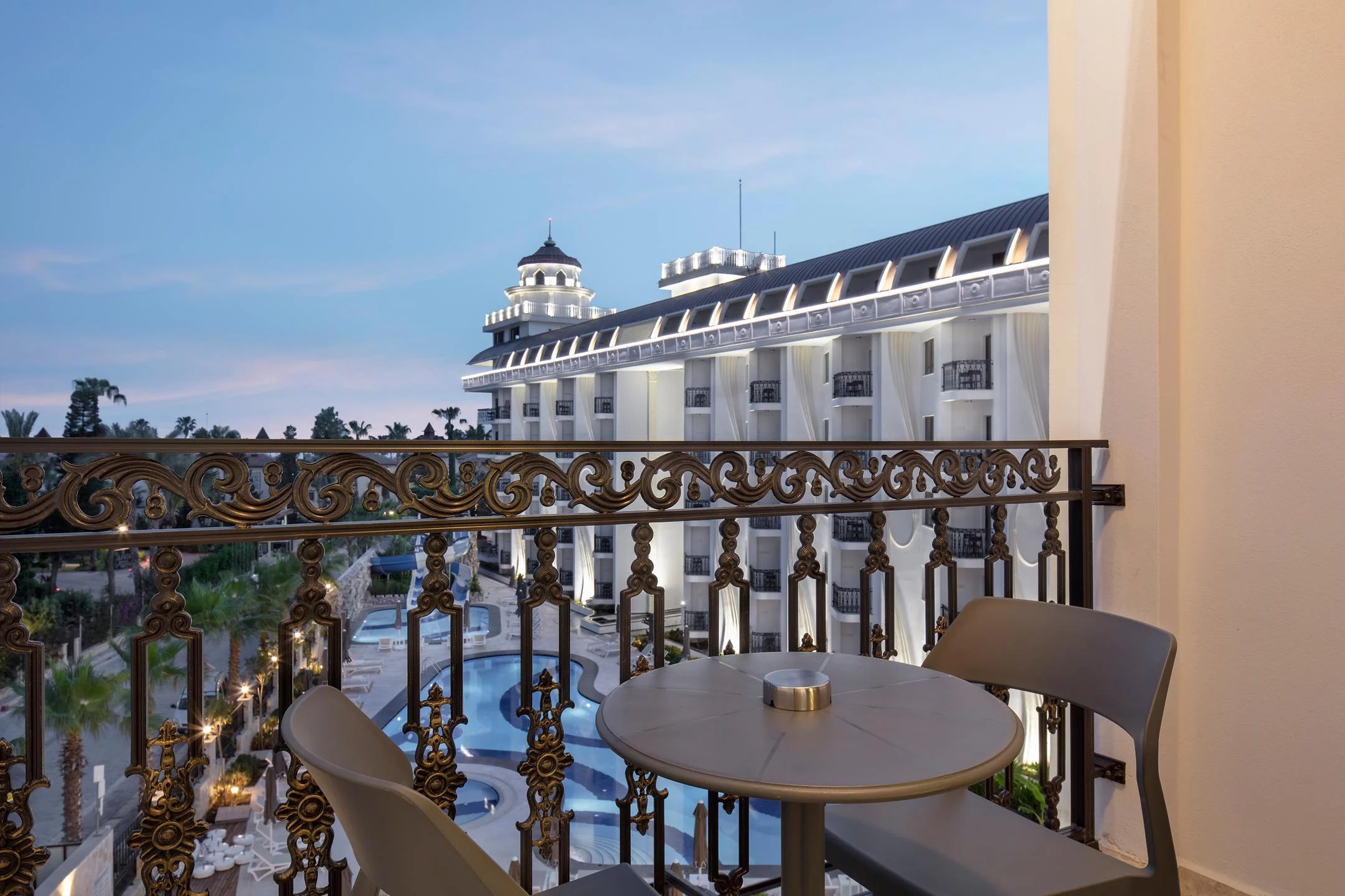 Blue Marlin Deluxe Spa & Resort