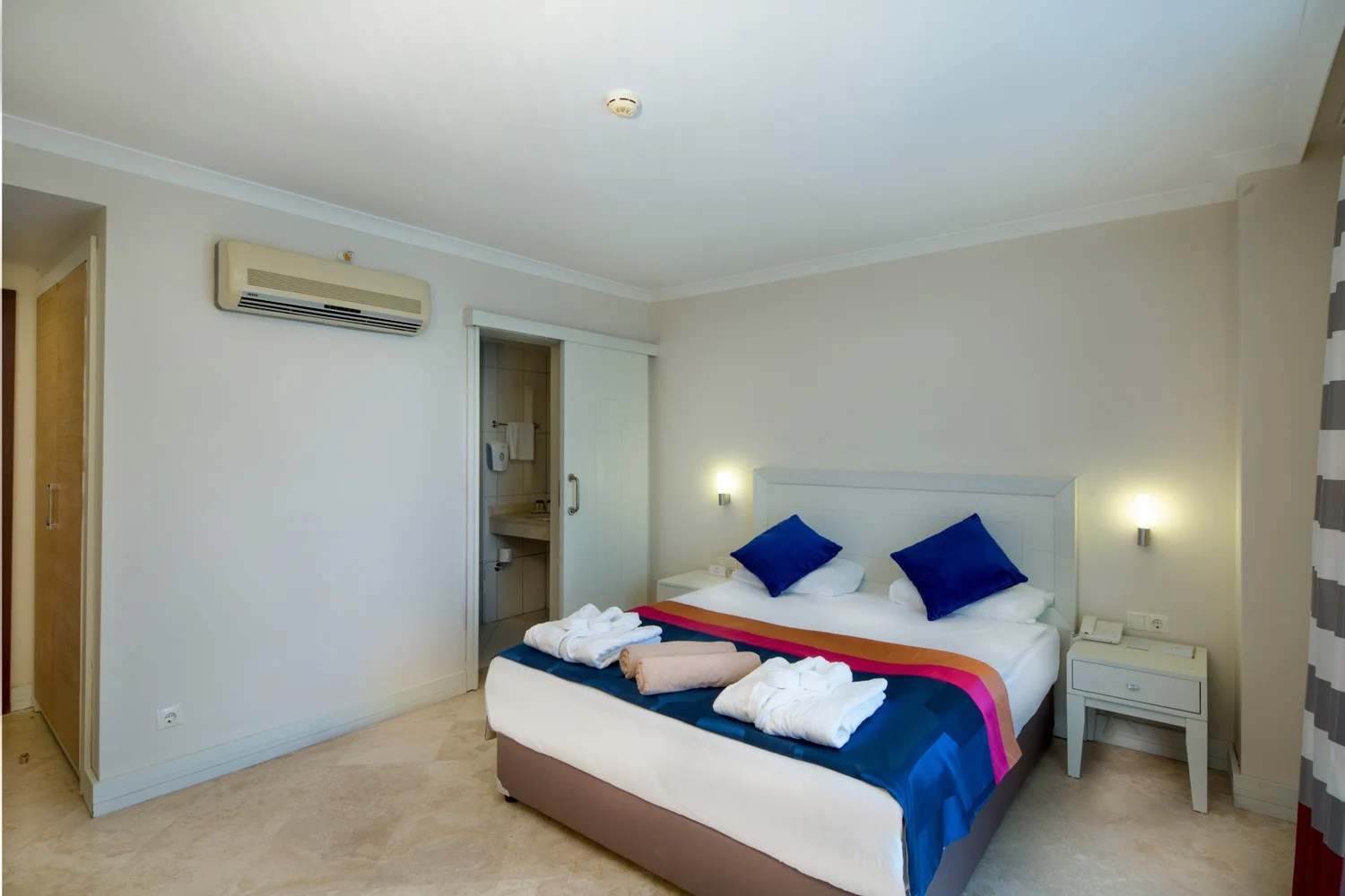 Crystal Boutique Beach Resort