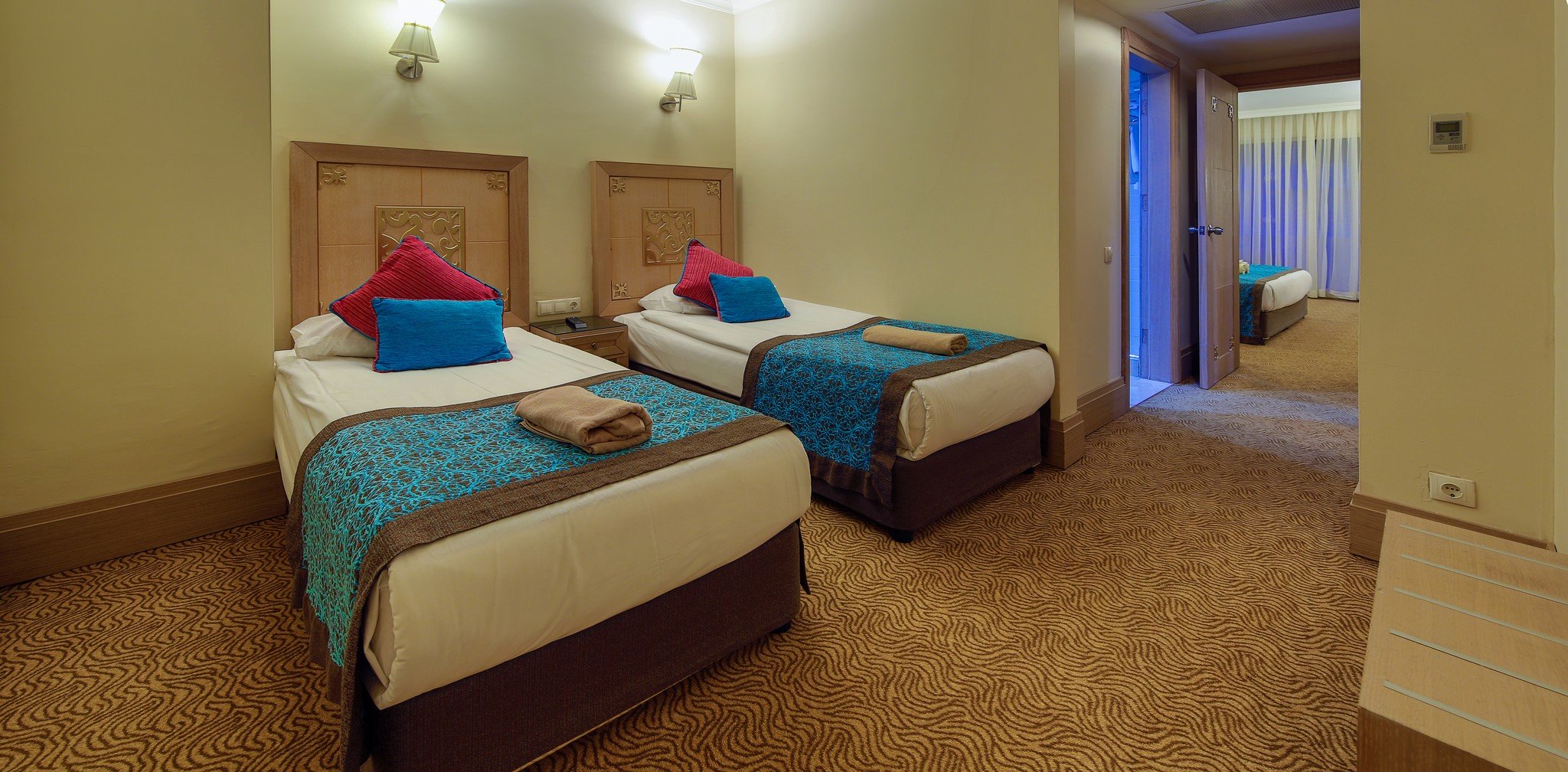 Crystal De Luxe Resort