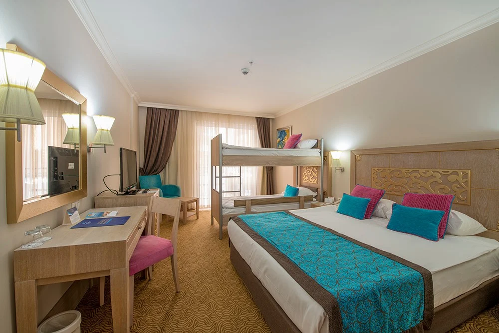 Crystal Family Resort