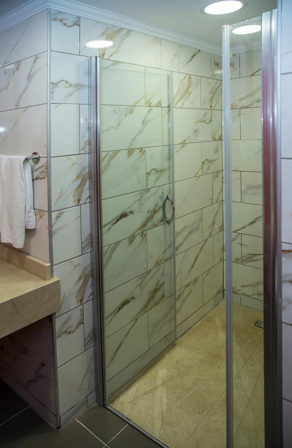 Crystal Family World Of Colours