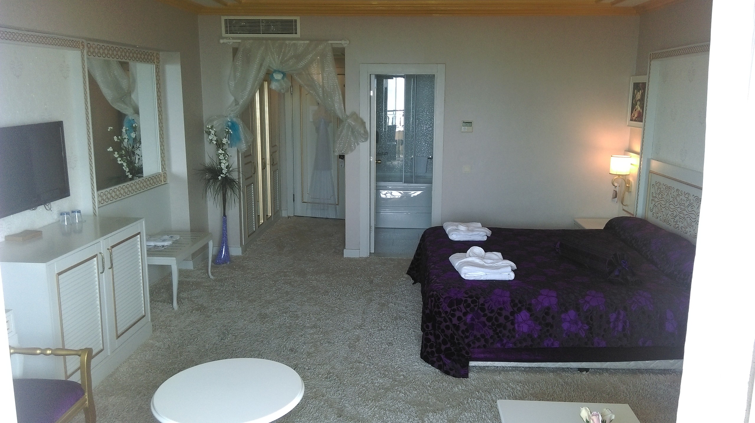 Crystal Palace Luxury Resort & Spa