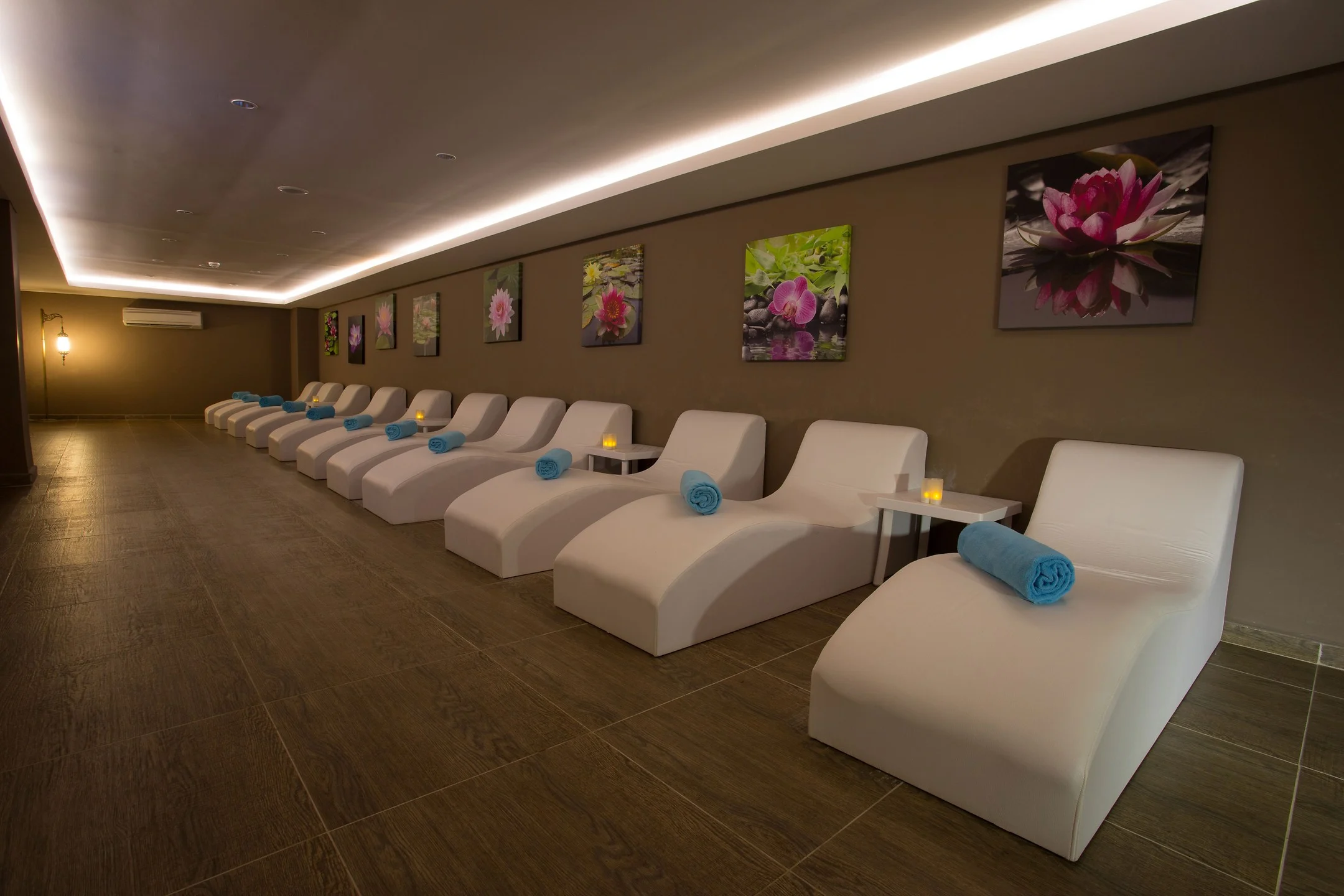 Water Side Resort & Spa