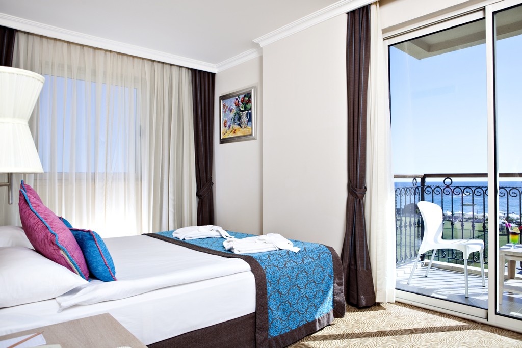 Crystal Family Resort