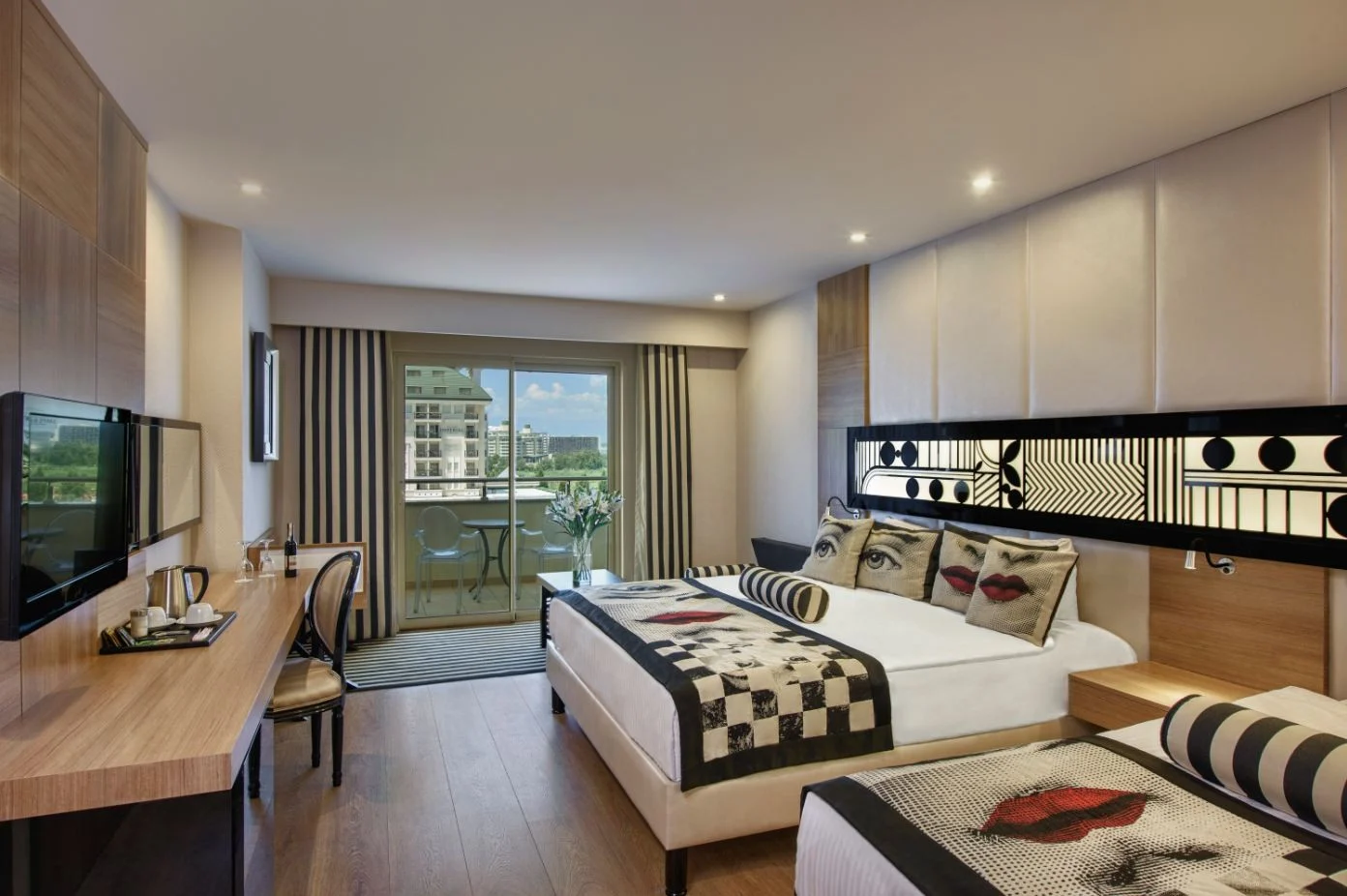 Delphin İmperial Lara