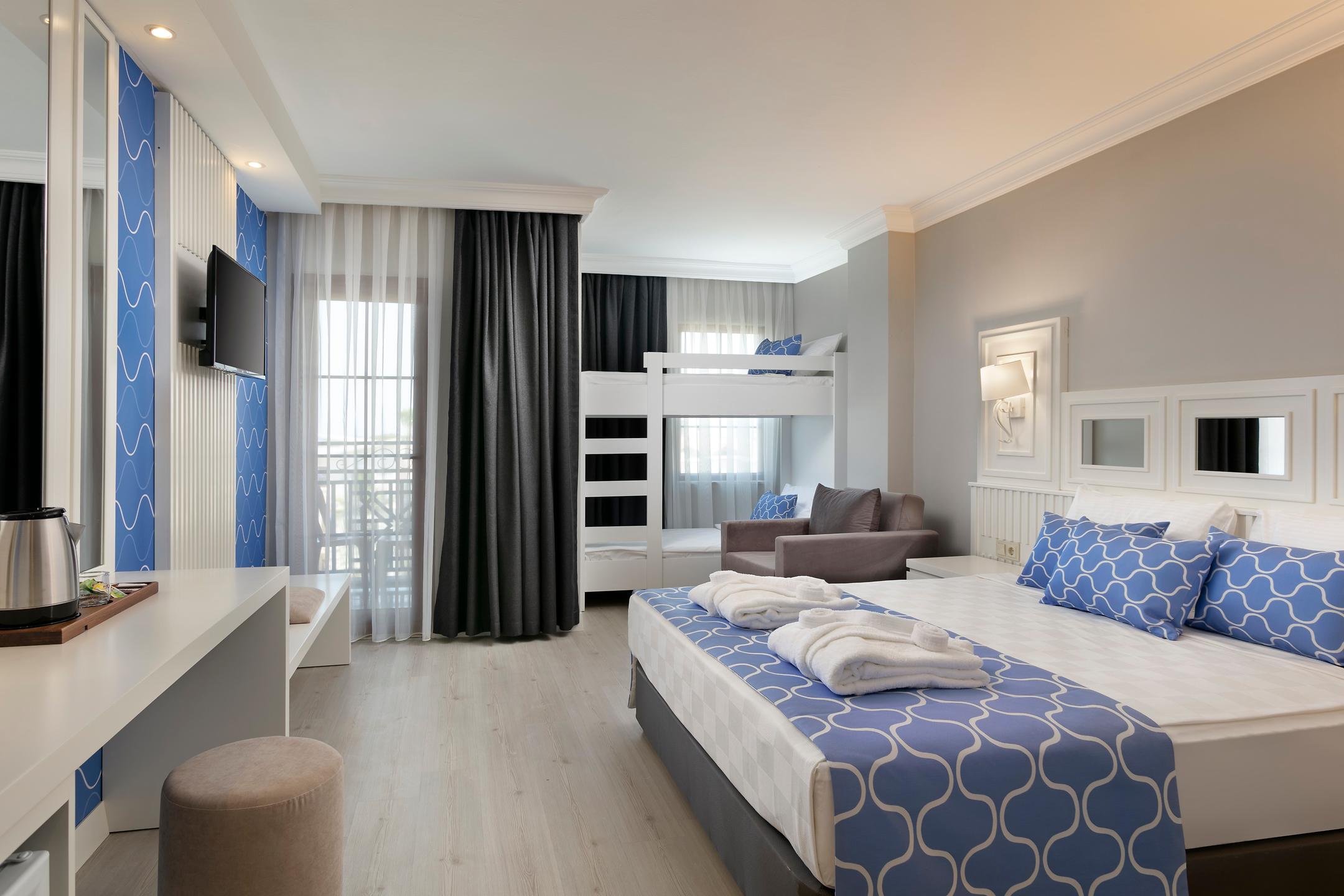 Fun&Sun Family Life Side