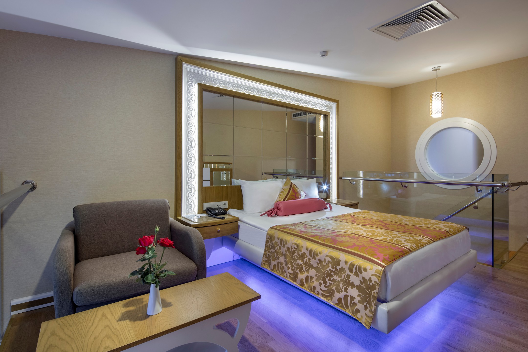 Granada Luxury Okurcalar