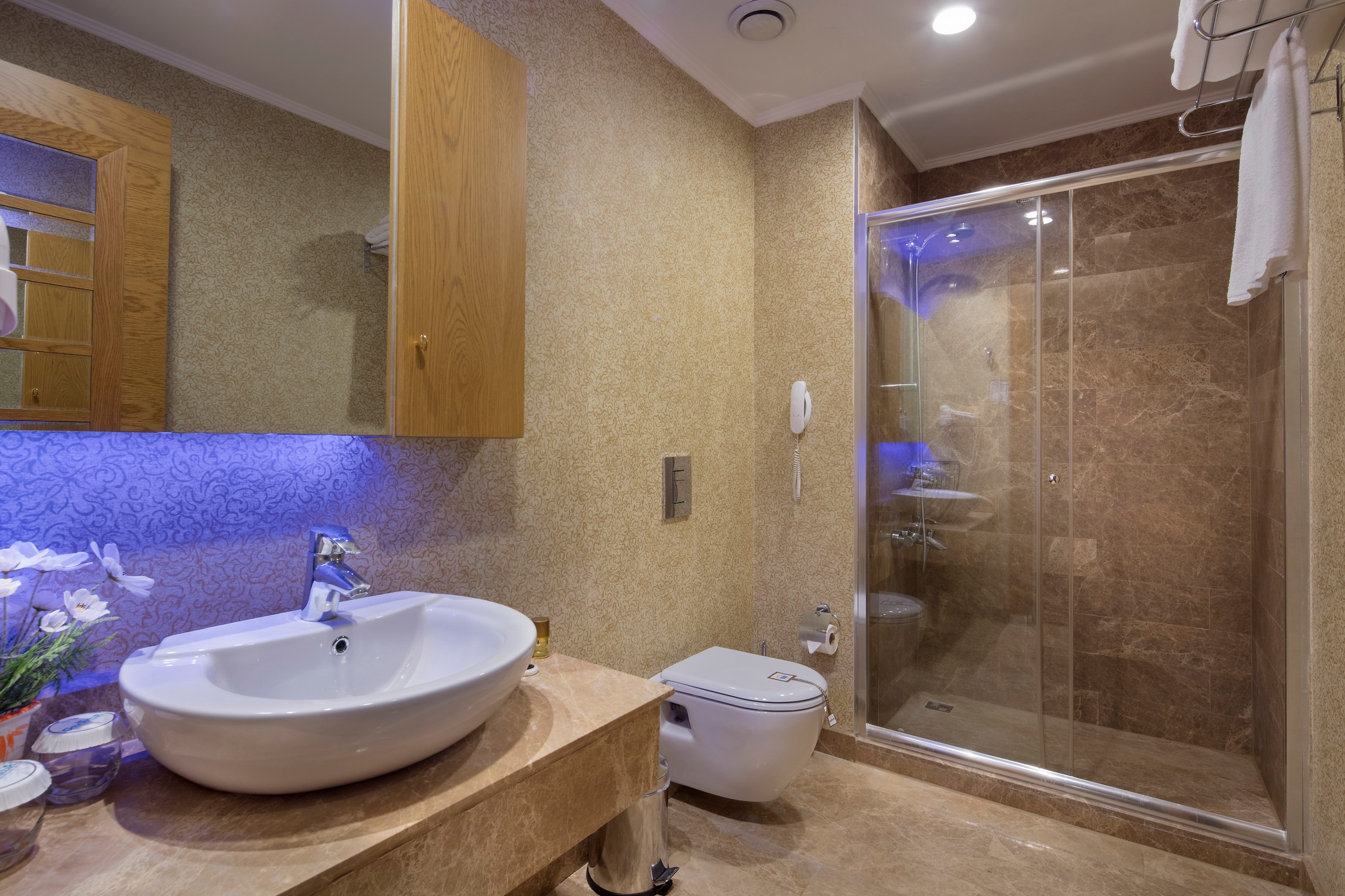 Granada Luxury Okurcalar