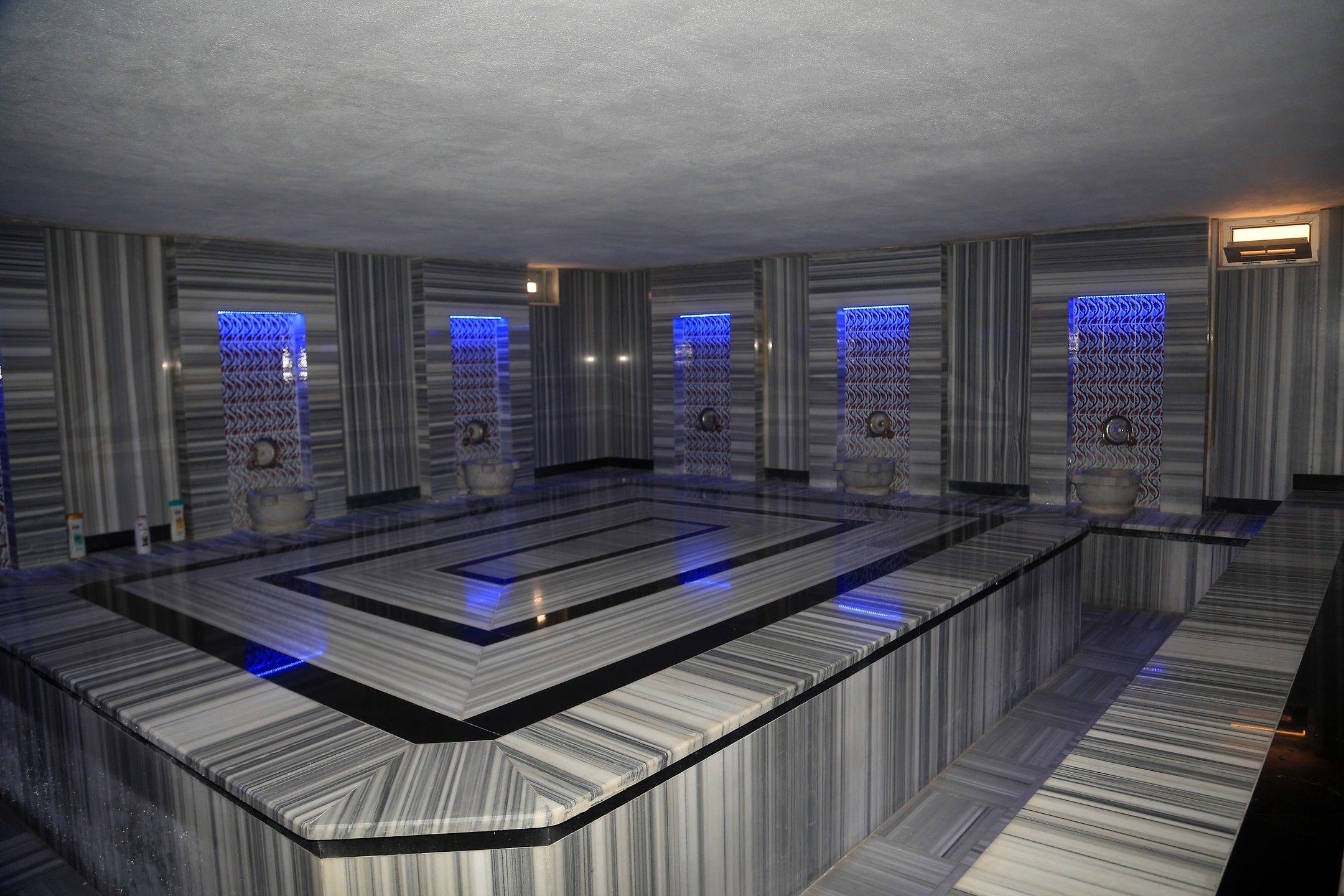 Grand Bayar Beach Hotel